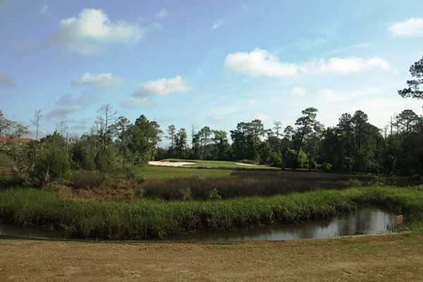 Queen's Harbour Yacht and C.C. - hole 7